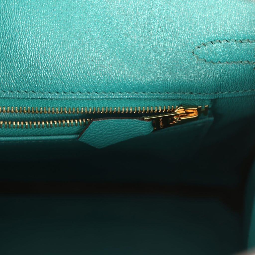 hermes-birkin-25-bleu-paon-matte-alligator-gold-hardware-bag