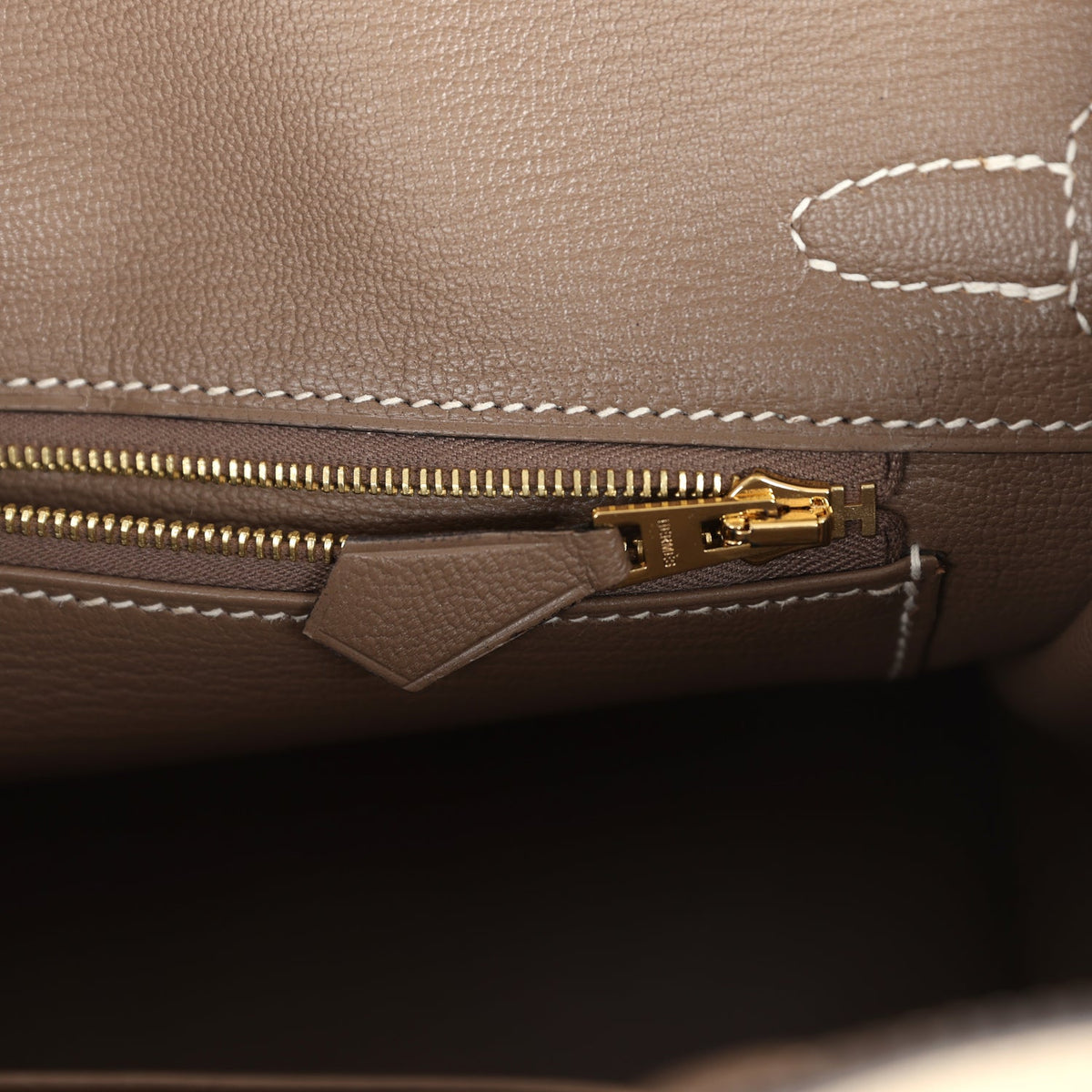 hermes-birkin-25-etoupe-trench-togo-brushed-gold-hardware-bag