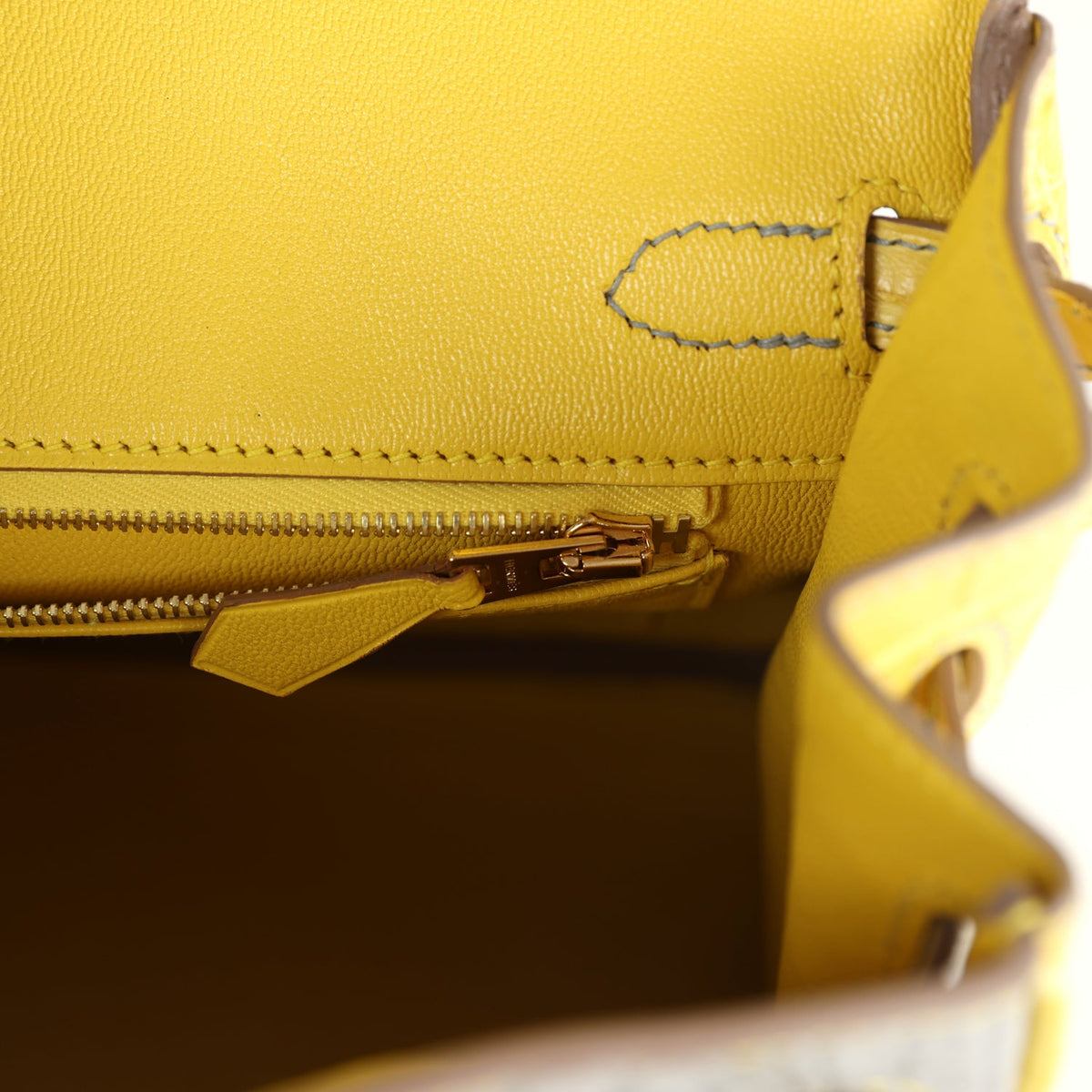 hermes-birkin-25-gris-perle-mimosa-matte-alligator-brushed-gold-hardware-bag