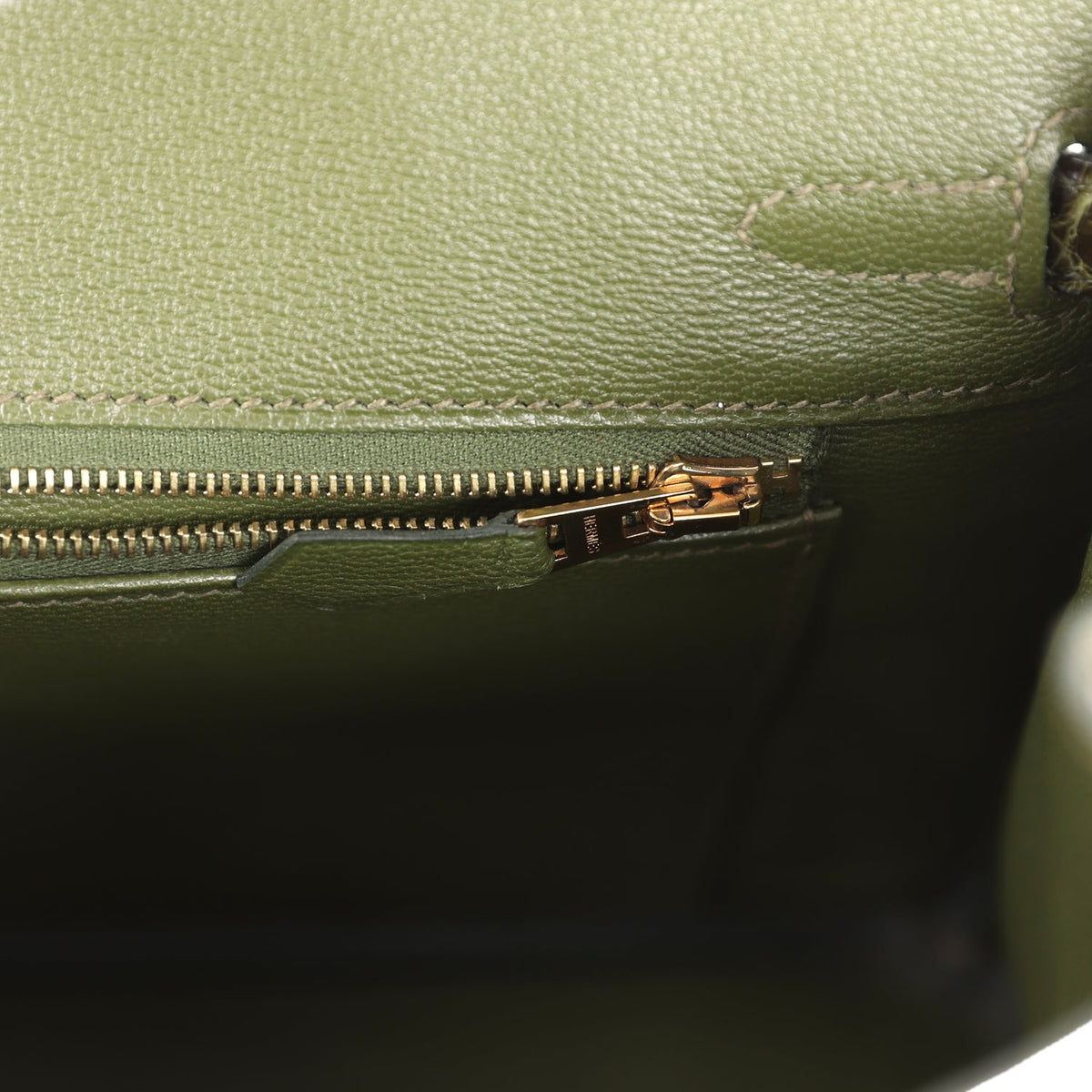 hermes-birkin-25-vert-veronese-shiny-alligator-gold-hardware-bag