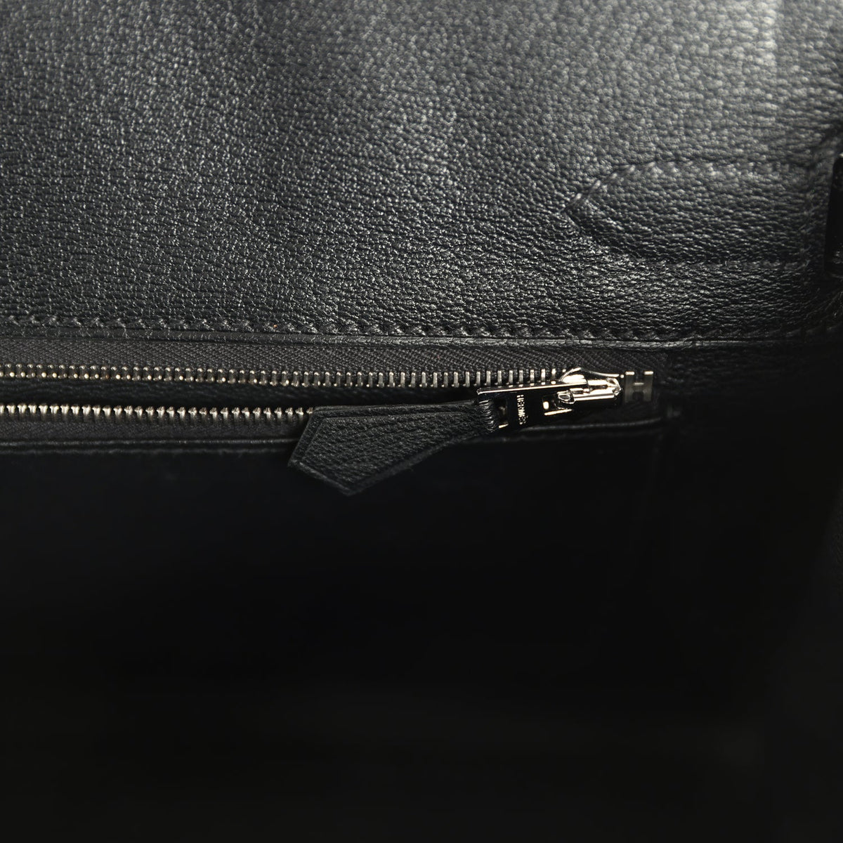 hermes-birkin-30-black-shiny-crocodile-niloticus-palladium-hardware-bag