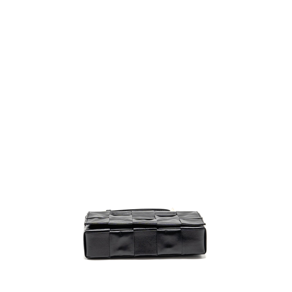 bottega-veneta-cassette-messenger-bag-calfskin-black-shw