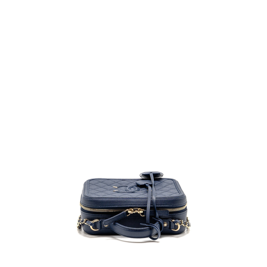 chanel-blue-case