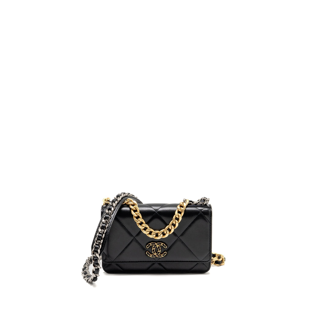 chanel-19-wallet-on-chain-lambskin-black-multicolour-hardware-1