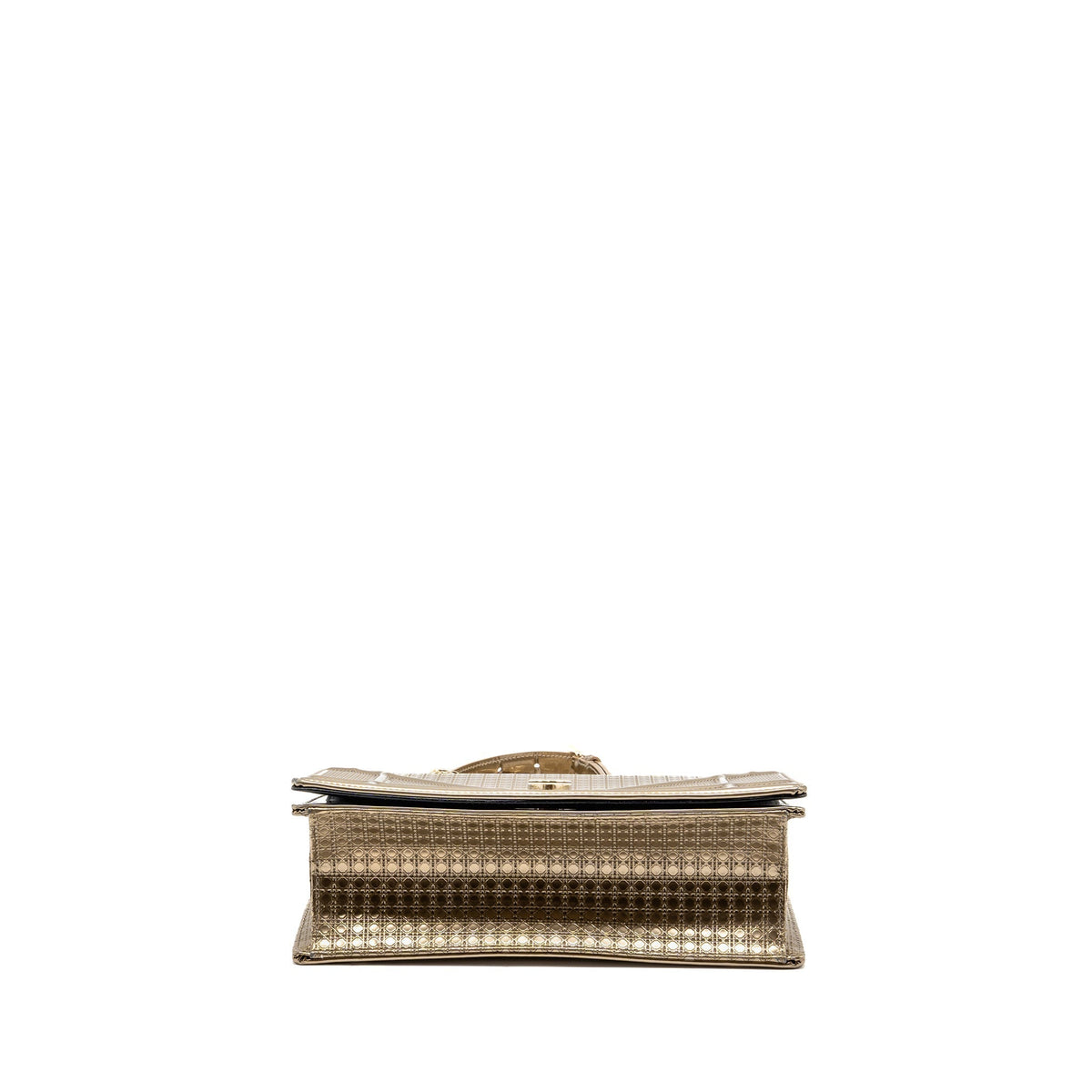 dior-medium-diorama-metallic-calfskin-light-gold-with-lghw-copy