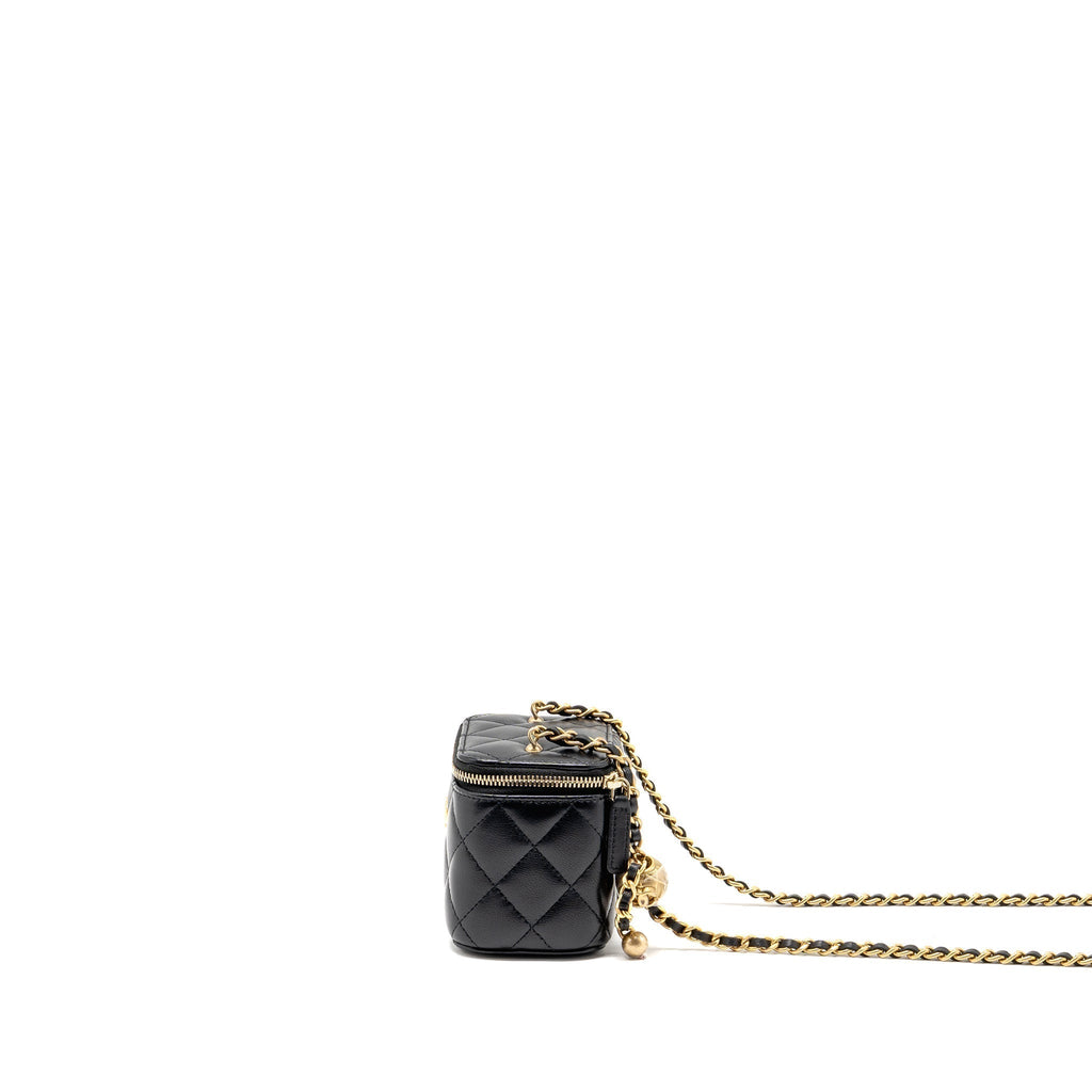 chanel-pearl-crush-mini-vanity-with-chain-lambskin-black-ghw-microchip-2