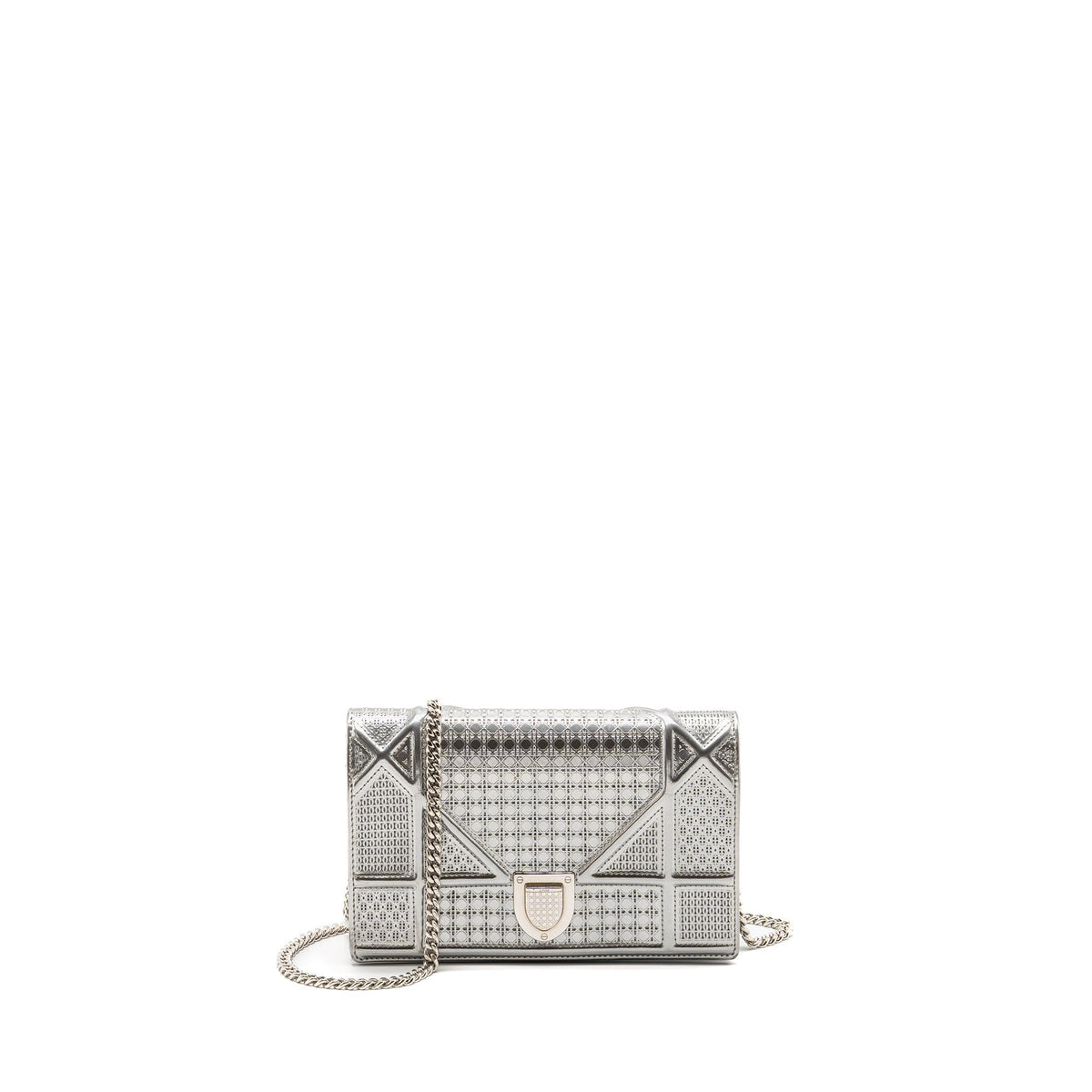 dior-diorama-wallet-on-chain-calfskin-silver-shw