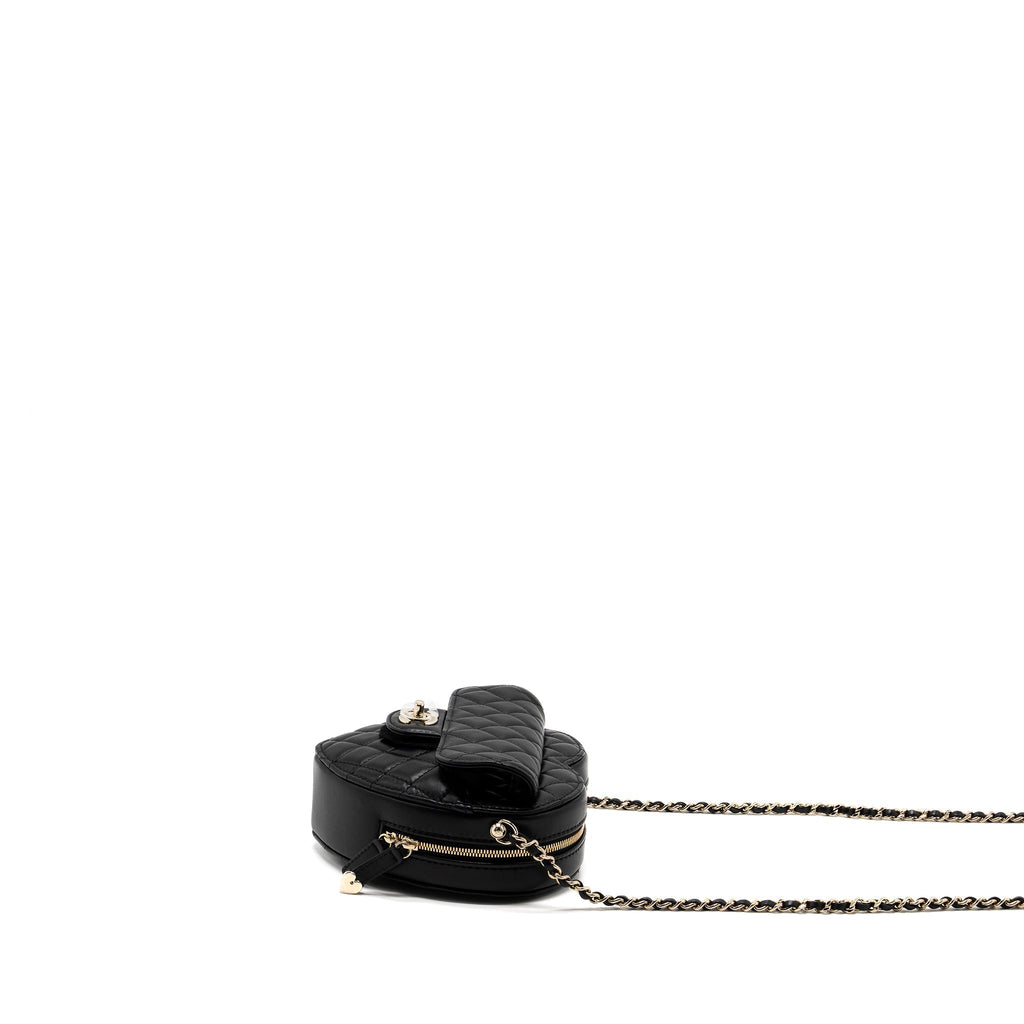 chanel-22s-heart-bag-lambskin-black-lghw-microchip-2