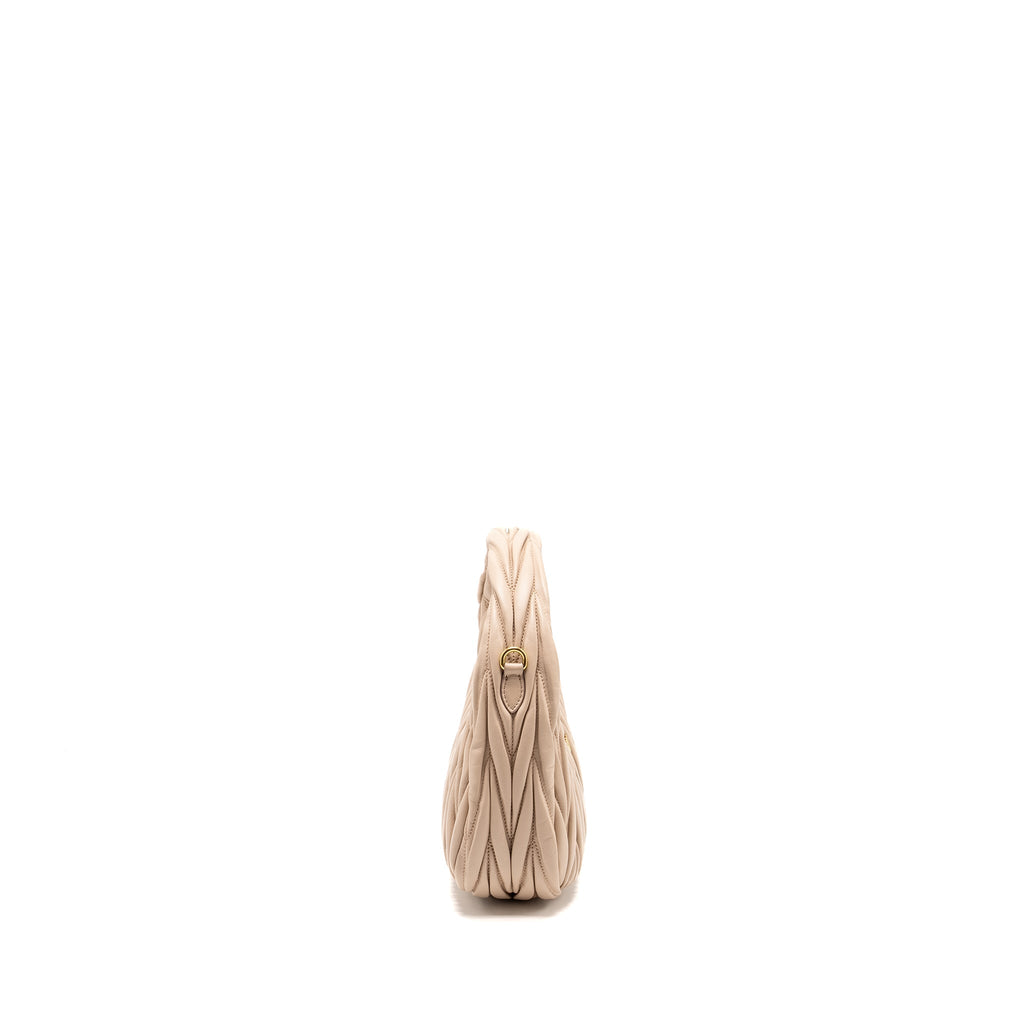miumiu-wander-matelasse-hobo-bag-nappa-lambskin-ghw