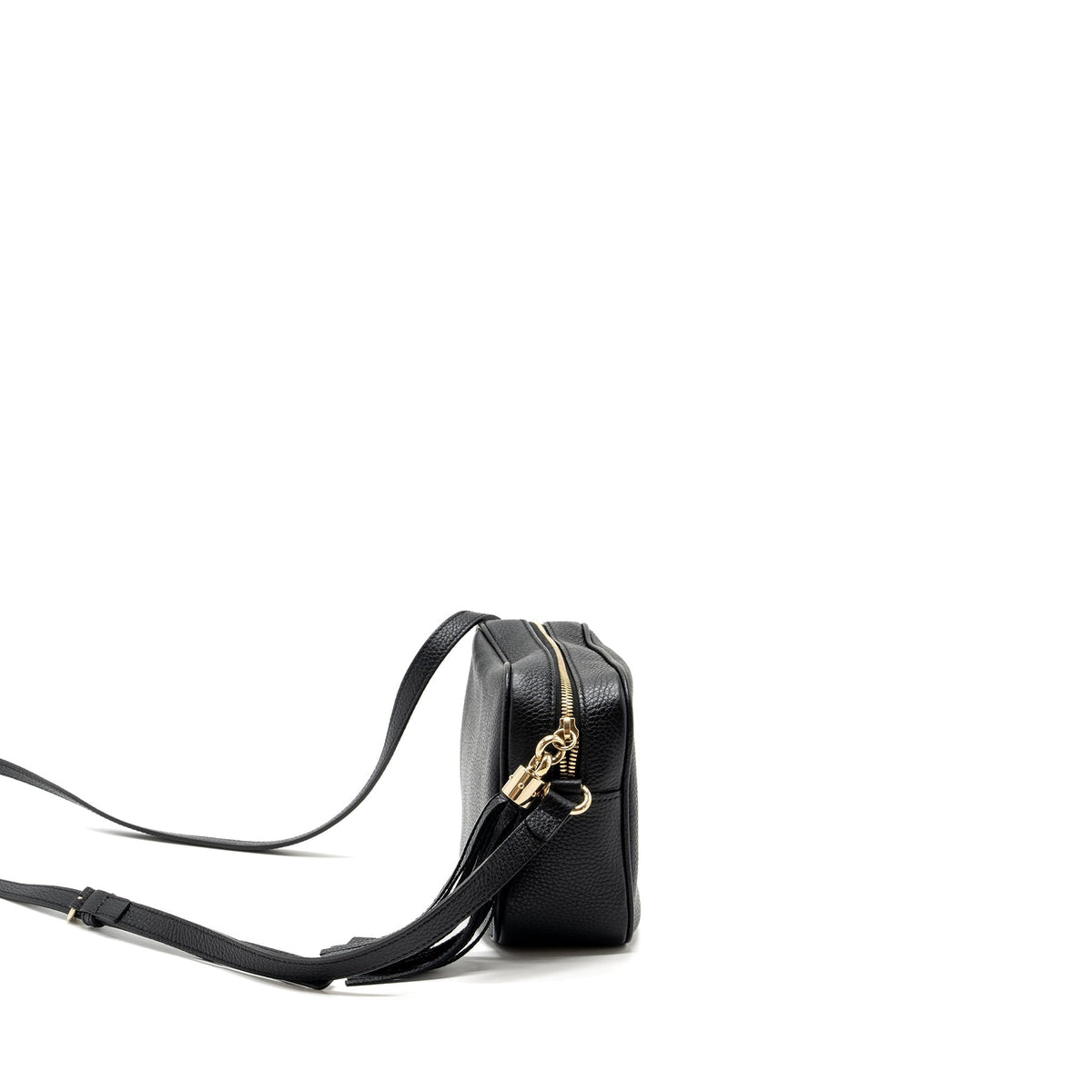 gucci-soho-disco-camera-bag-grained-calfskin-black-ghw