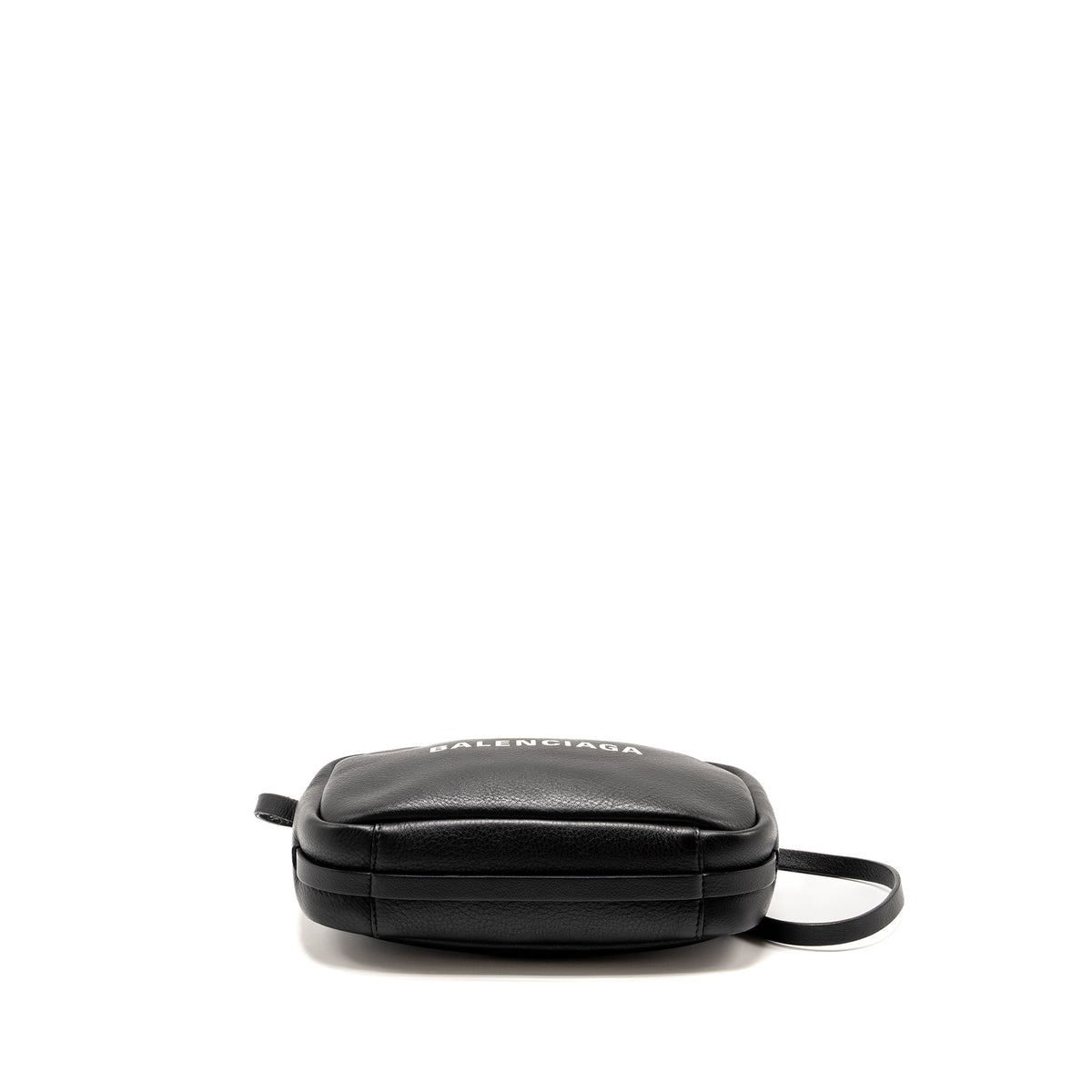 balenciaga-everyday-camera-bag-calfskin-black-shw