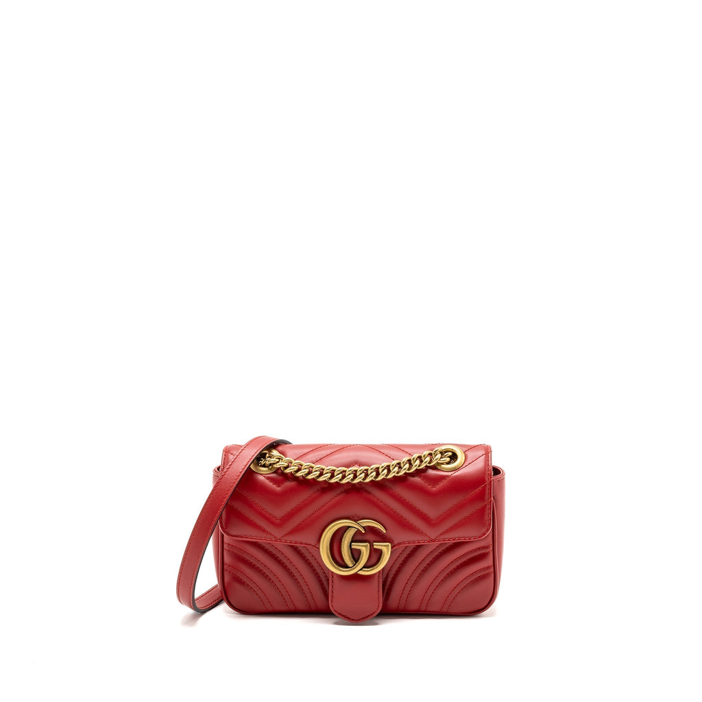 gucci-mini-gg-marmont-matelasse-calfskin-red-ghw