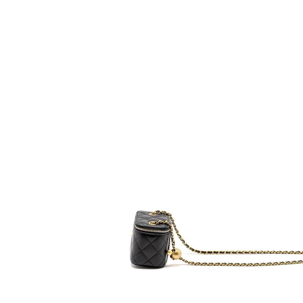 chanel-pearl-crush-mini-vanity-case-lambskin-black-ghw-copy