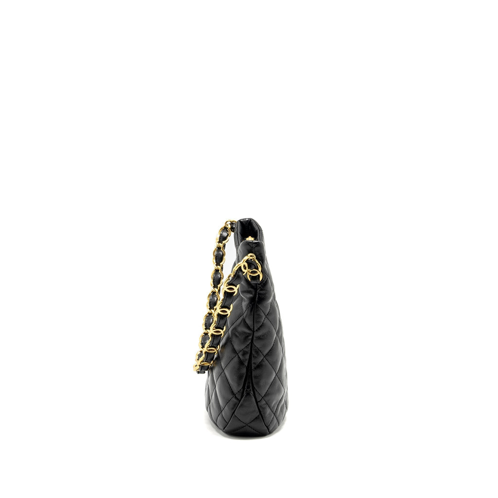 chanel-22k-hobo-shoulder-bag-lambskin-black-ghw-microchip-1
