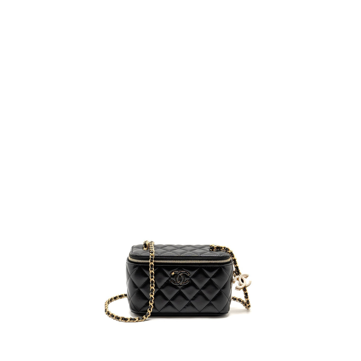 chanel-24a-long-vanity-case-with-cc-logo-adjustable-chain-lambskin-black-ghwmicrochip