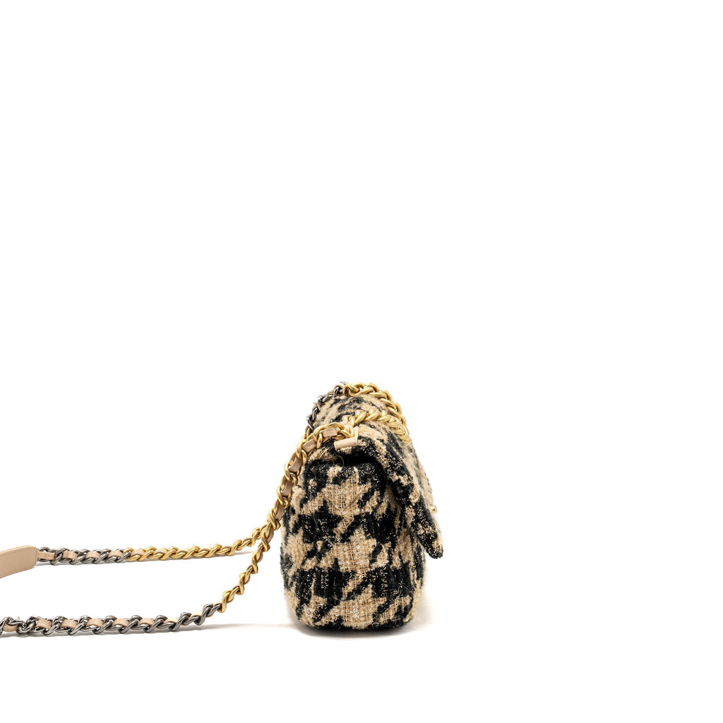 chanel-19-bag-tweed-beige-black-multicolour-hardware