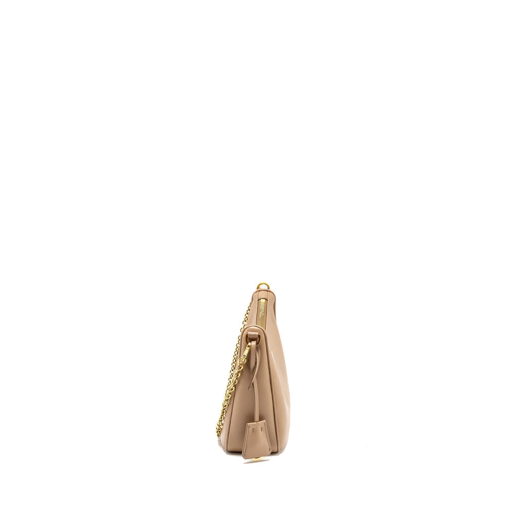 prada-beige