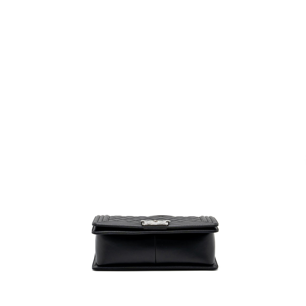 chanel-medium-boy-bag-calfskin-black-ruthenium-hardware