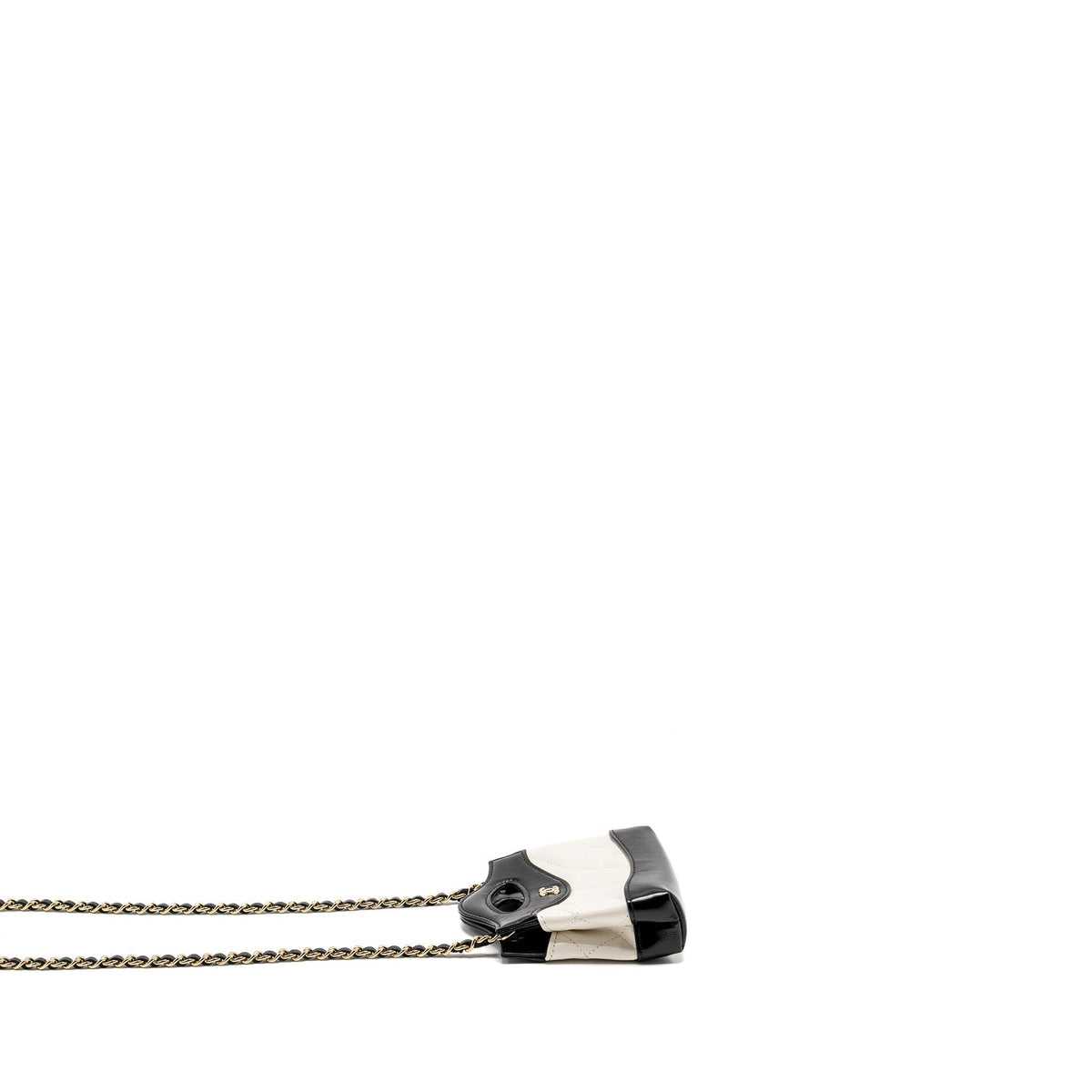 chanel-31-nano-clutch-with-chain-shiny-lambskin-white-black-lghw-microchip