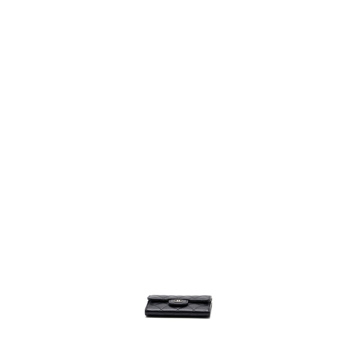 chanel-classic-flap-card-holder-lambskin-black-shw-1