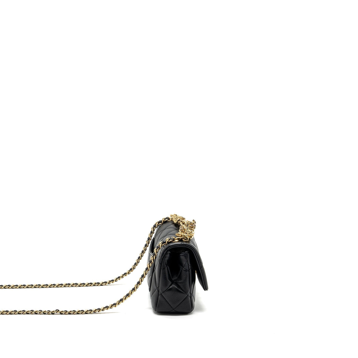 chanel-logo-chain-handle-flap-bag-lambskin-black-ghwmicrochip