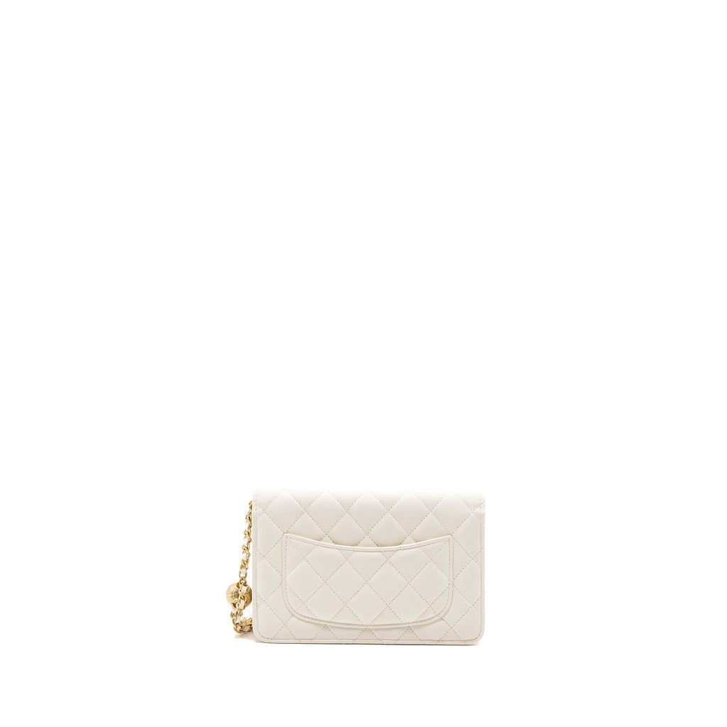 chanel-pearl-crush-wallet-on-chain-lambskin-white-ghw-microchip-copy-1
