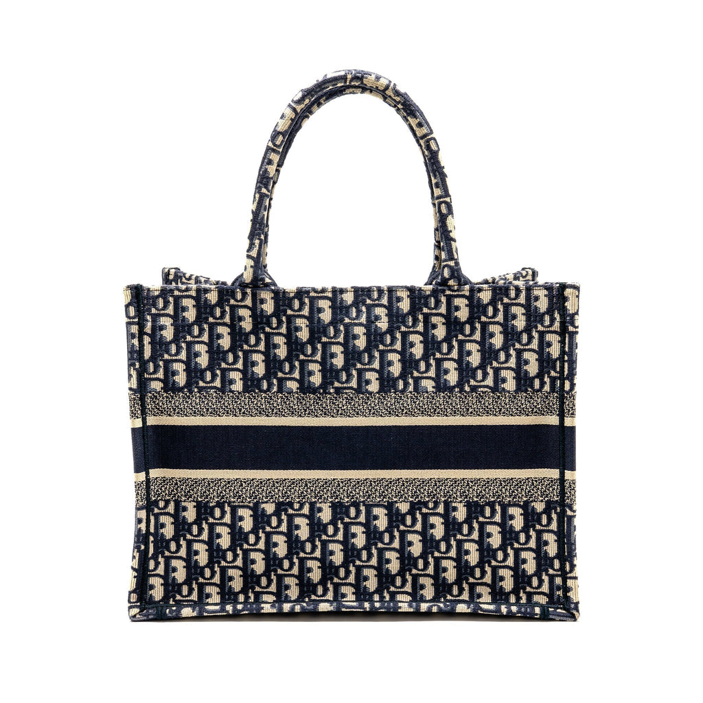 dior-medium-dior-book-tote-dior-oblique-embroidery-ecru-blue