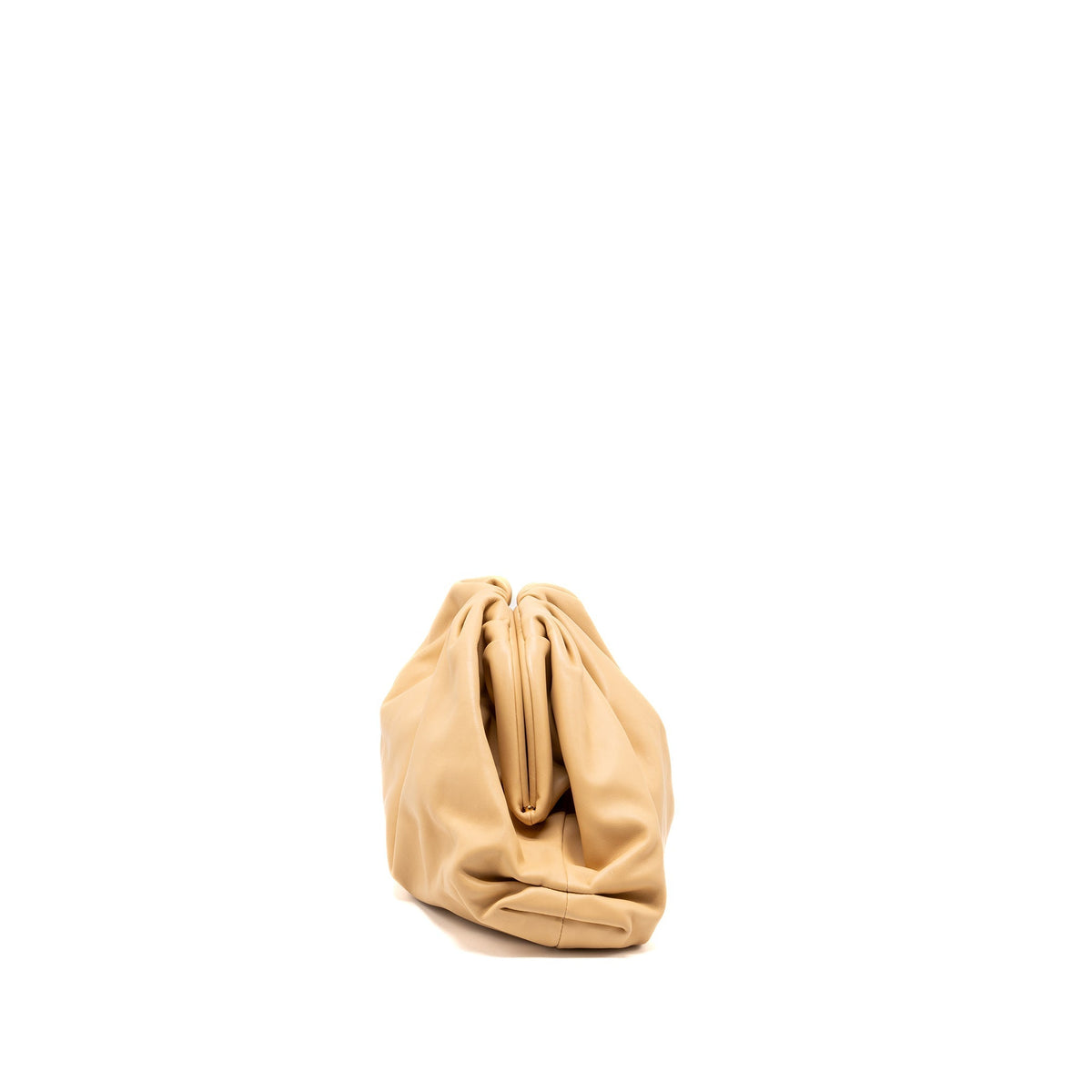 bottega-veneta-the-pouch-large-leather-clutch-beige