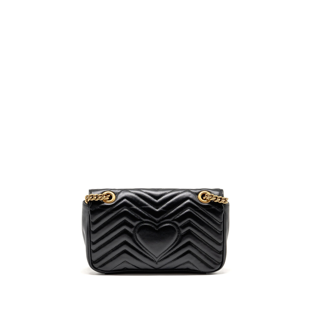 gucci-medium-gg-marmont-shoulder-bag-calfskin-black-ghw-1