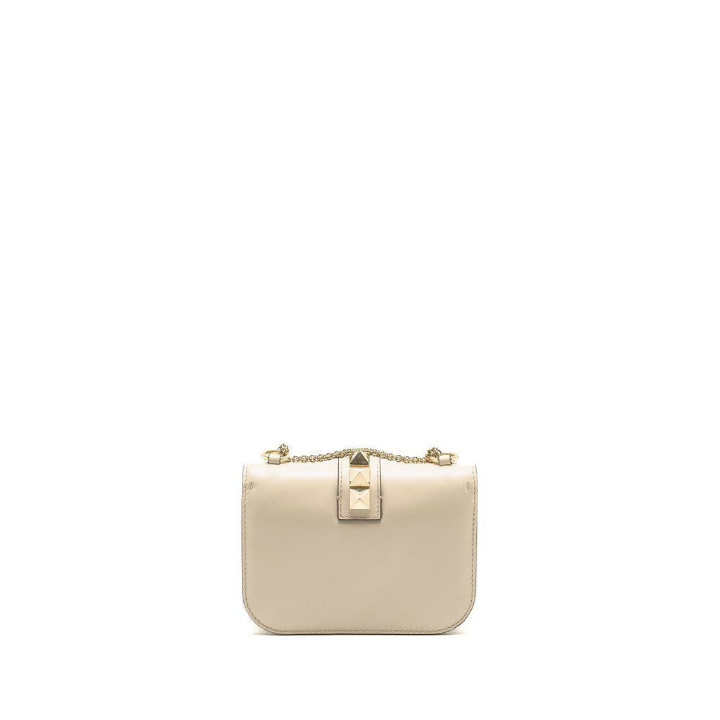 valentino-garavani-rockstud-glam-lock-chain-bag-leather-white-lghw-1