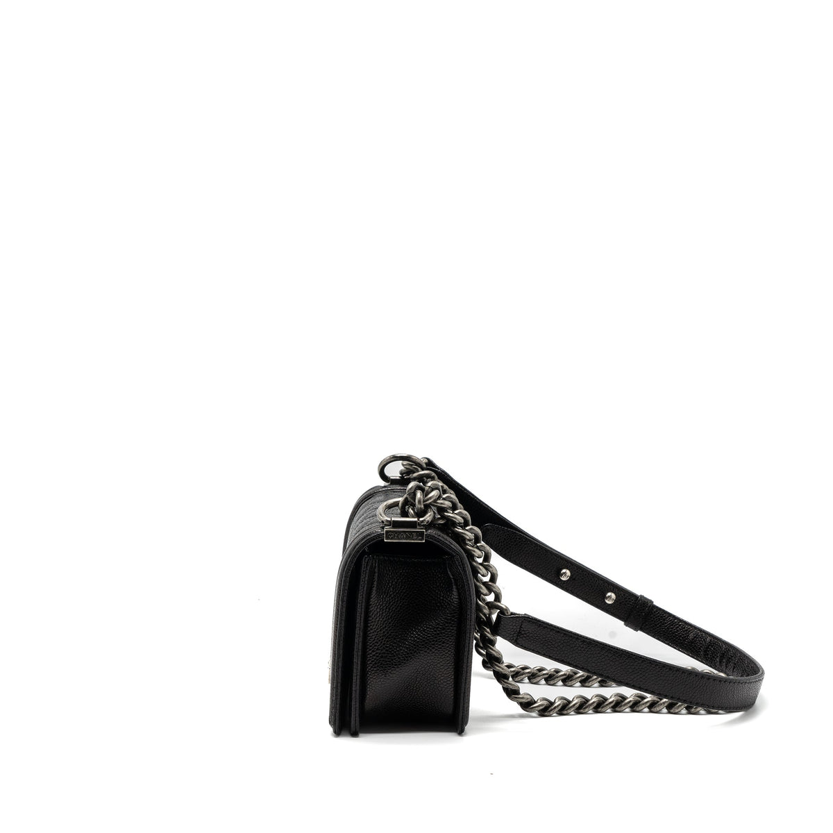 chanel-small-boy-bag-caviar-black-ruthenium-hardware