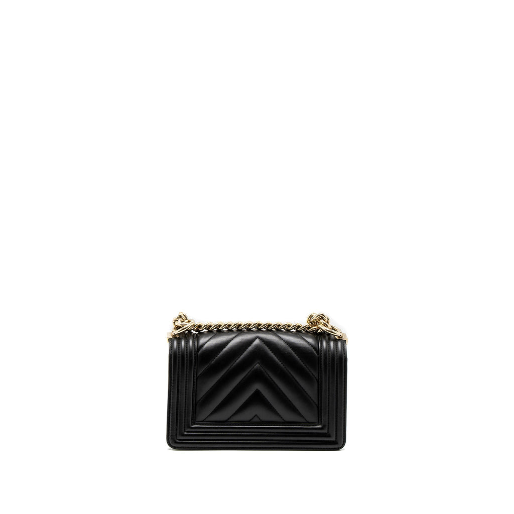 chanel-small-chevron-boy-bag-lambskin-black-ghw