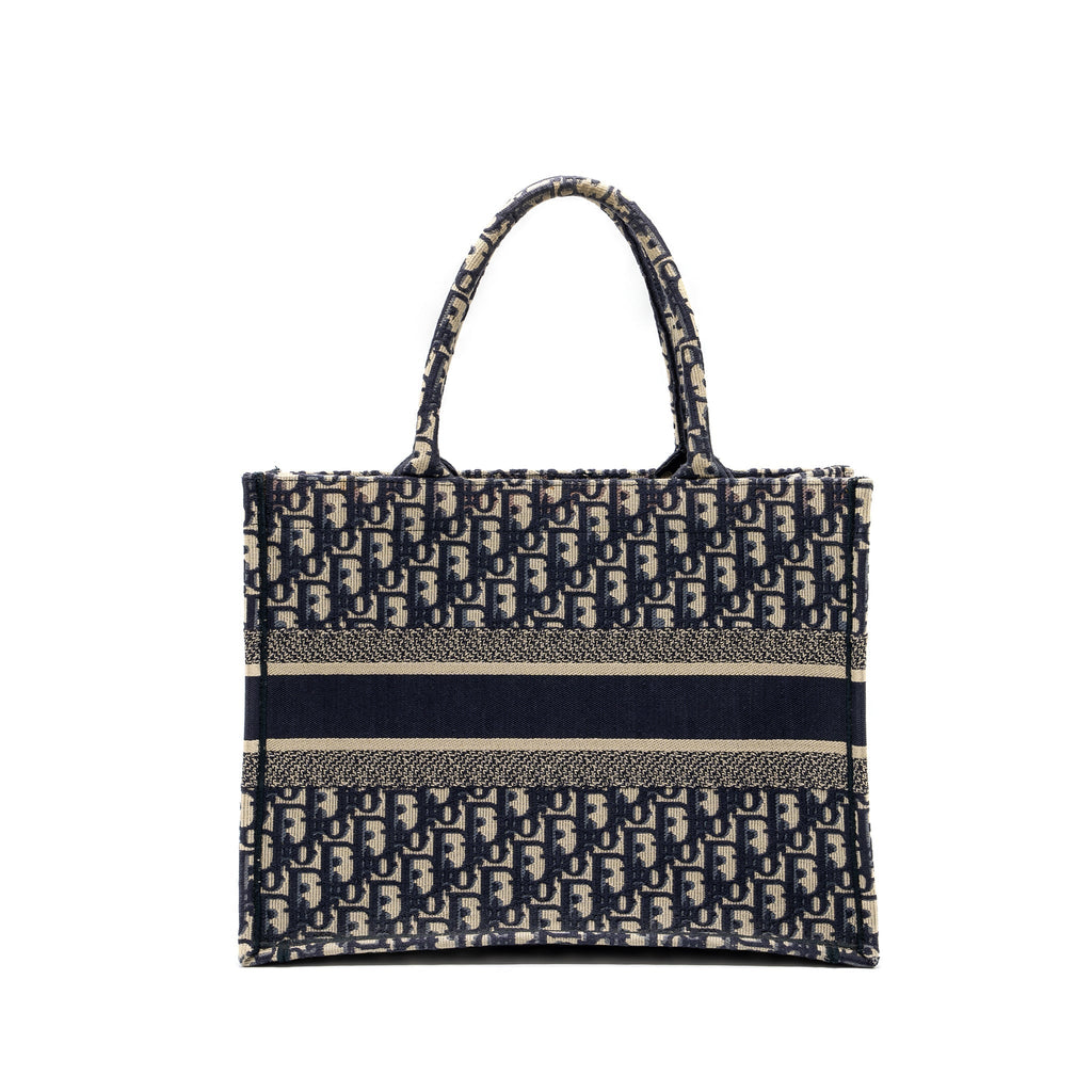 dior-medium-book-tote-blue-oblique-emboidery