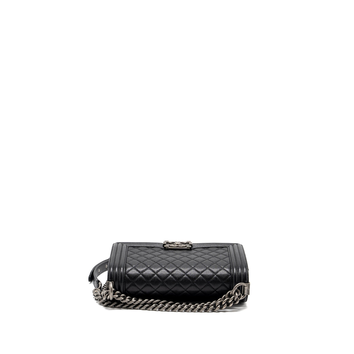 chanel-medium-boy-bag-caviar-black-ruthenium-hardware