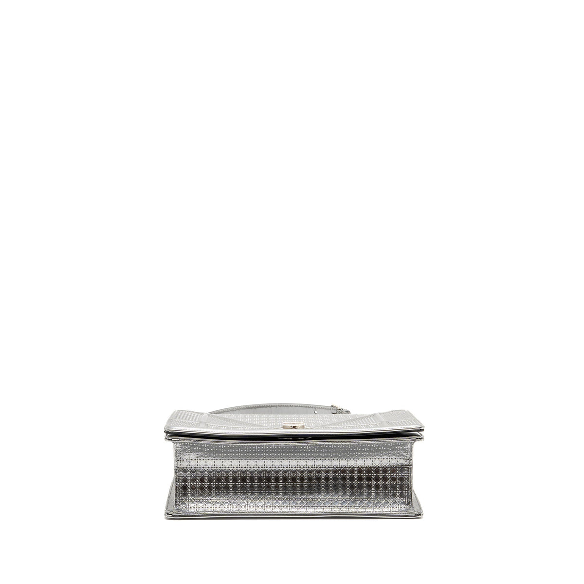 dior-diorama-flap-bag-patent-micro-cannage-leather-metallic-silver-shw