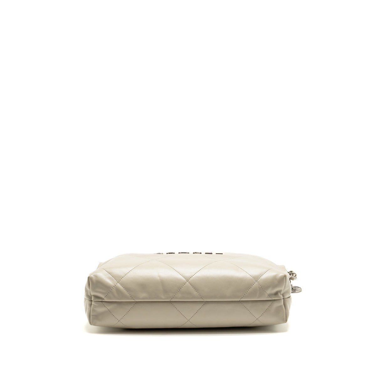 chanel-small-22-shiny-calfskin-light-grey-shw-microchip