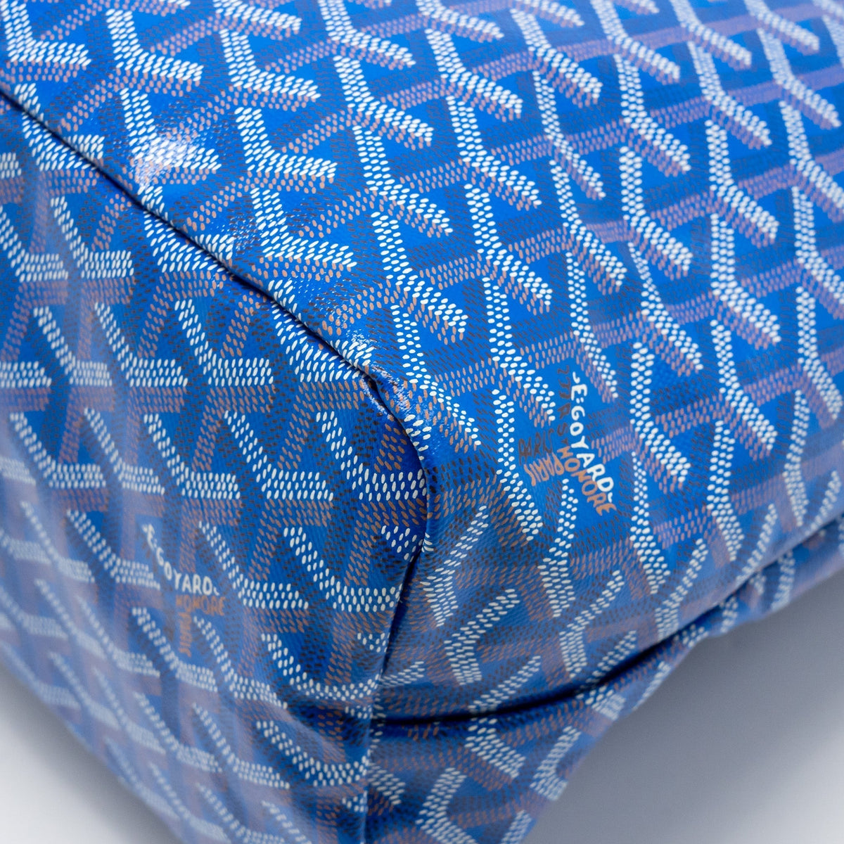 goyard-boheme-hobo-bag-goyardline-canvas-blue-shw