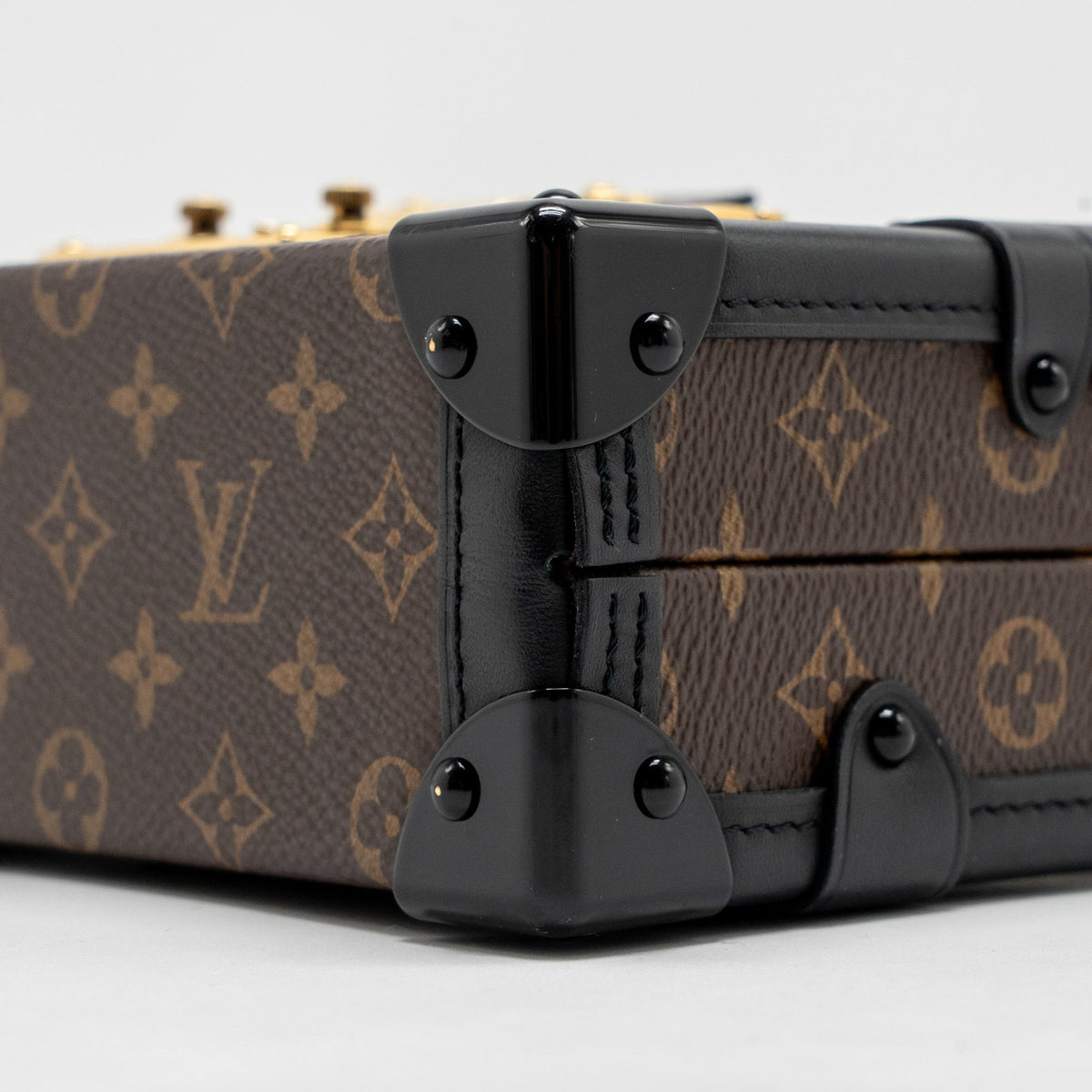 louis-vuitton-petit-malle-monogram-canvas-ghw