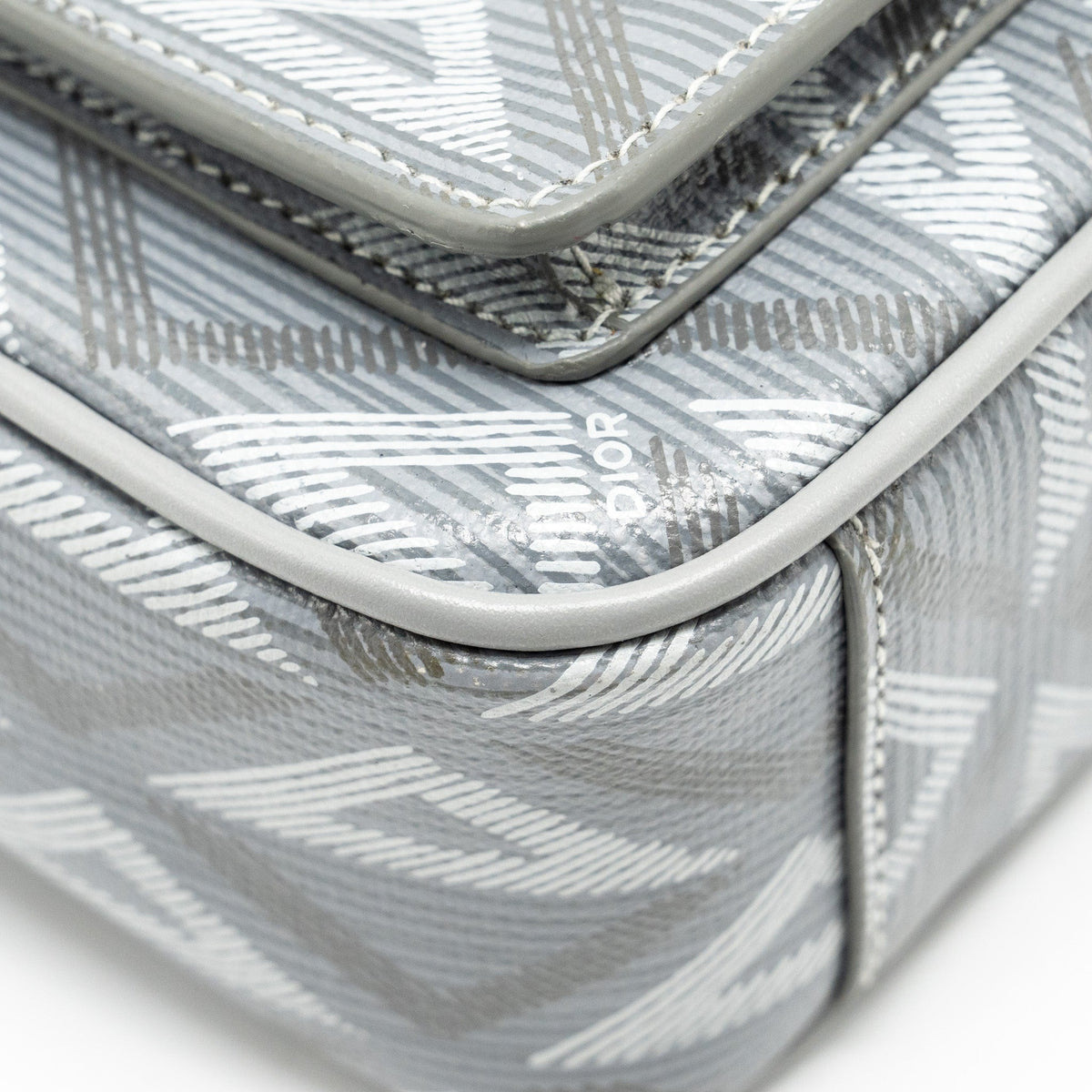 dior-hit-the-road-bag-with-strap-dior-cd-diamond-canvas-grey-with-multicolour-hardware
