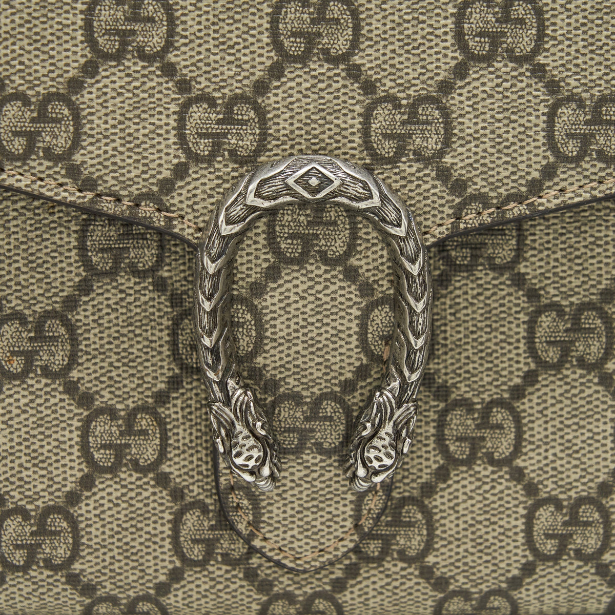 gucci-dionysus-wallet-on-chain-gg-supreme-canvas-shw