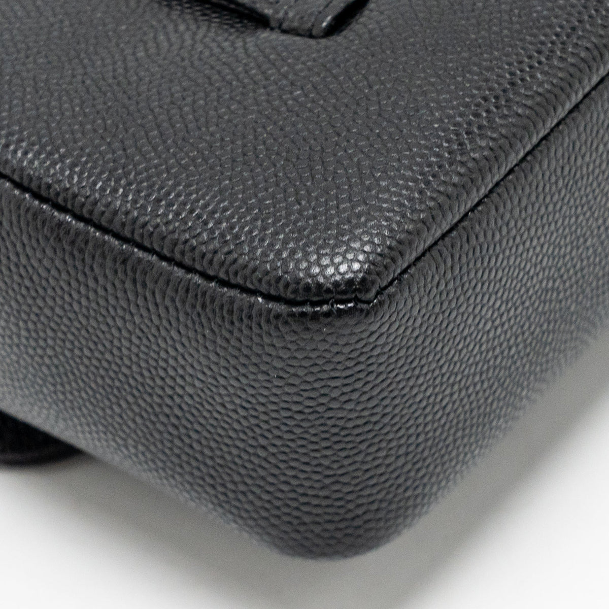 chanel-26p-preppy-black
