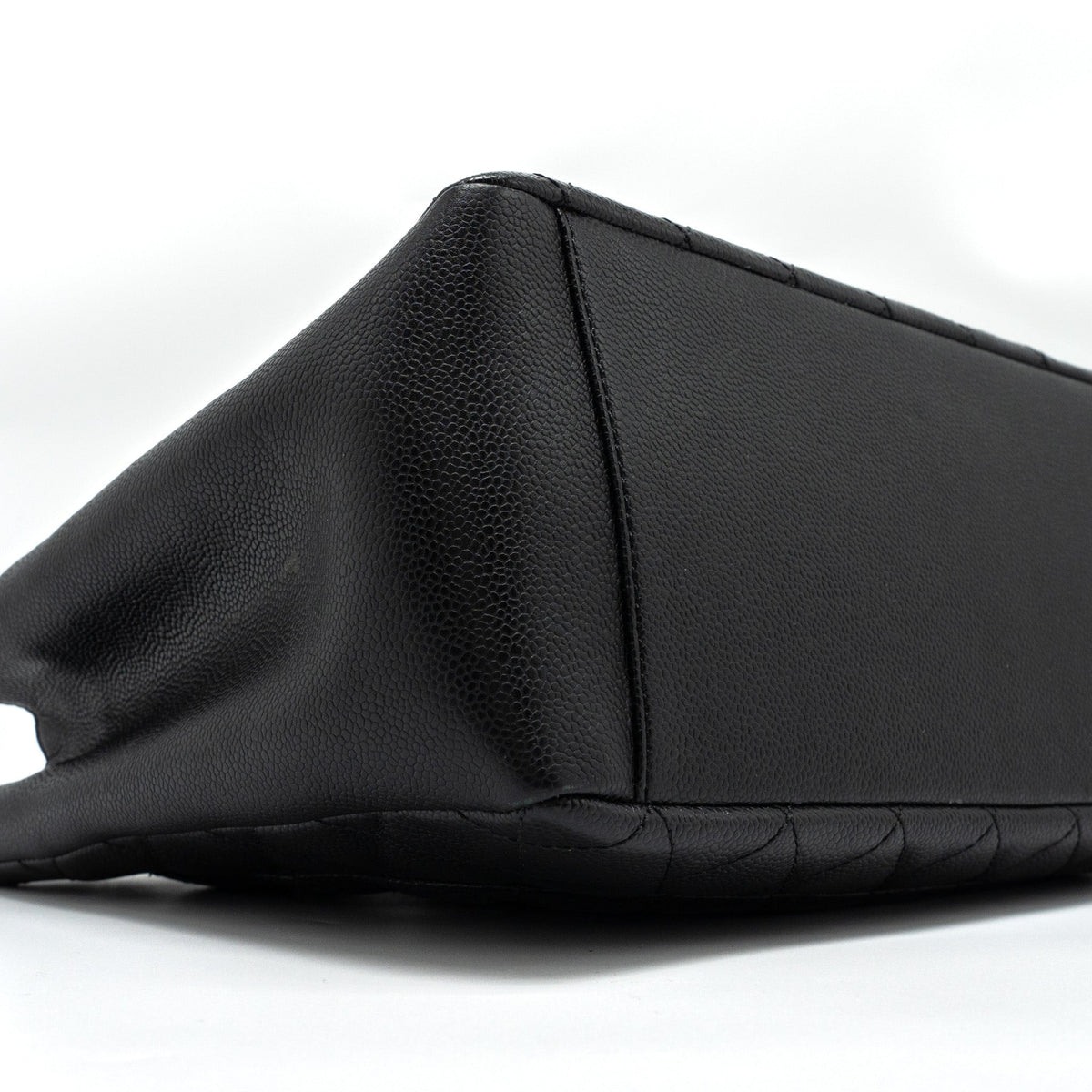 chanel-grand-shopping-tote-gst-caviar-black-ghw-2
