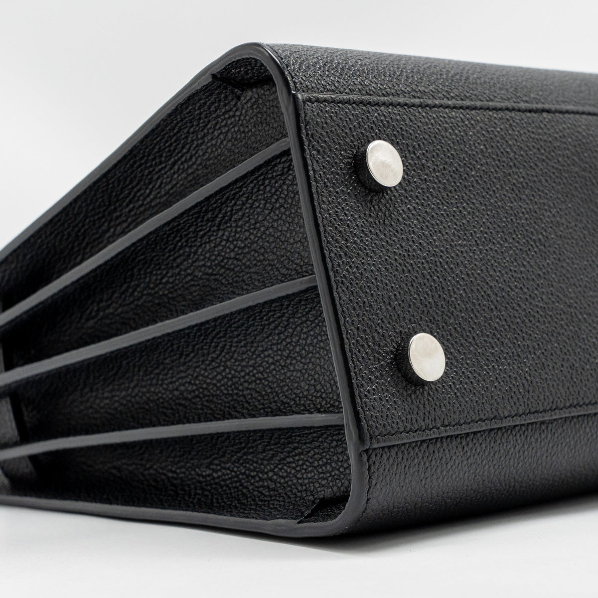 saint-laurent-sac-de-jour-grained-calfskin-black-shw-1