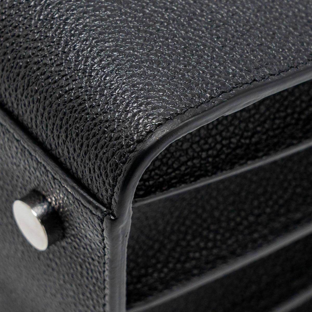 saint-laurent-sac-de-jour-grained-calfskin-black-shw-1