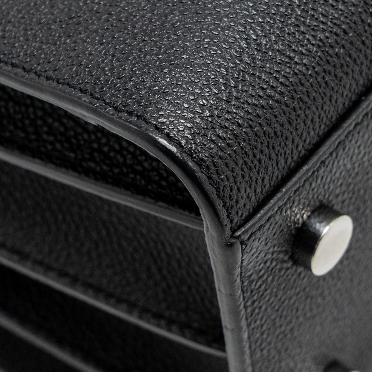 saint-laurent-sac-de-jour-grained-calfskin-black-shw-1