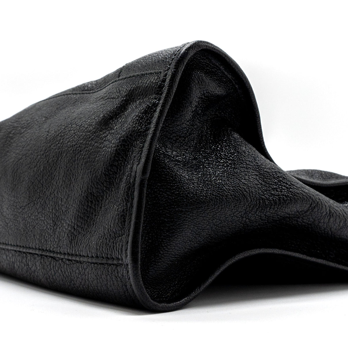 balenciaga-classic-city-bag-leather-black-ghw