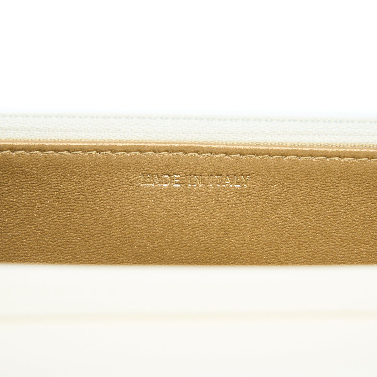 chanel-pearl-crush-wallet-on-chain-lambskin-white-ghw-microchip-1