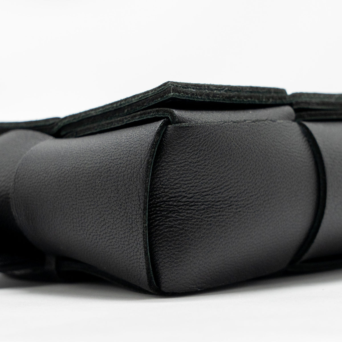 bottega-veneta-cassette-belt-bag-lambskin-black-ghw-1