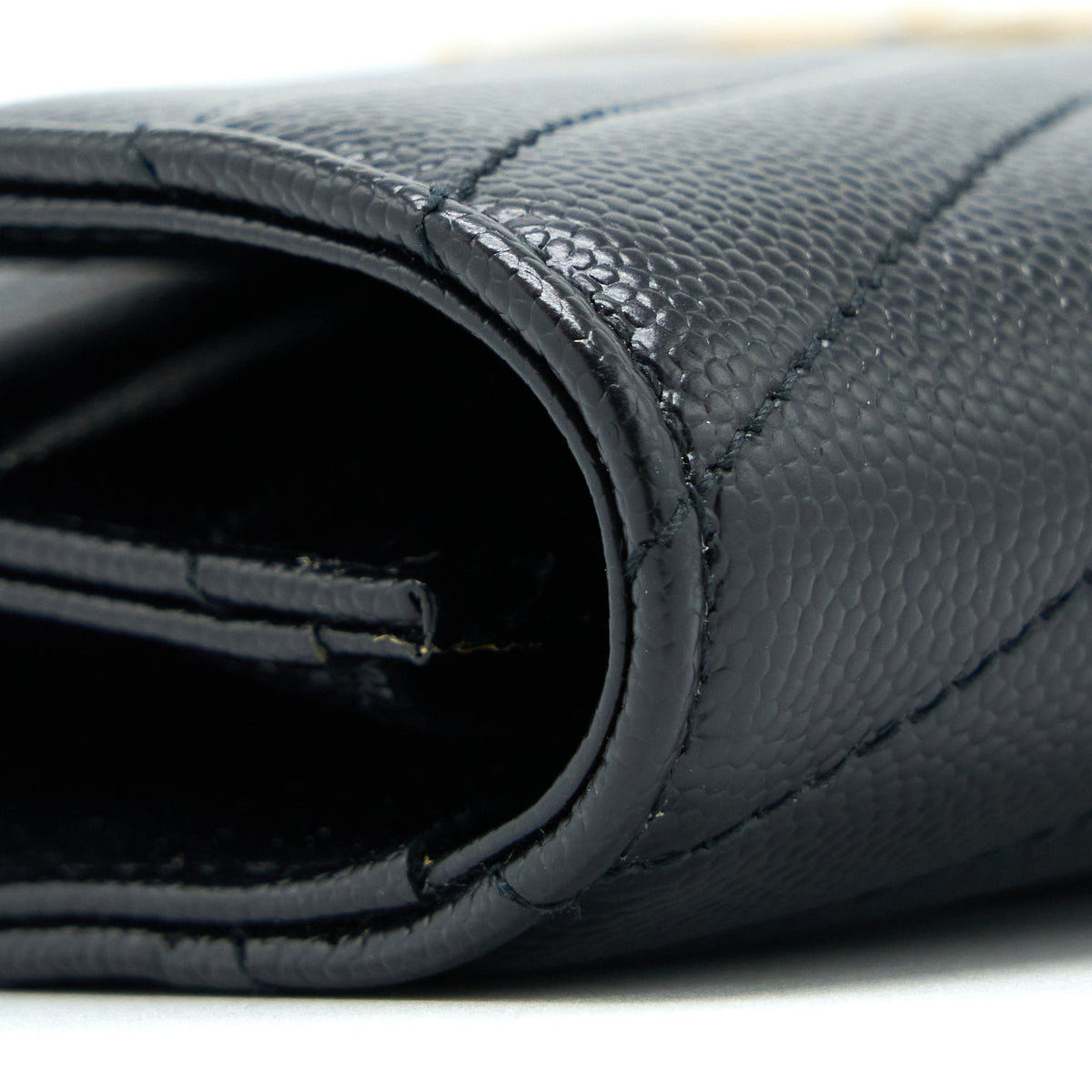 saint-laurent-ysl-envelop-clutch-grained-calfskin-black-ghw
