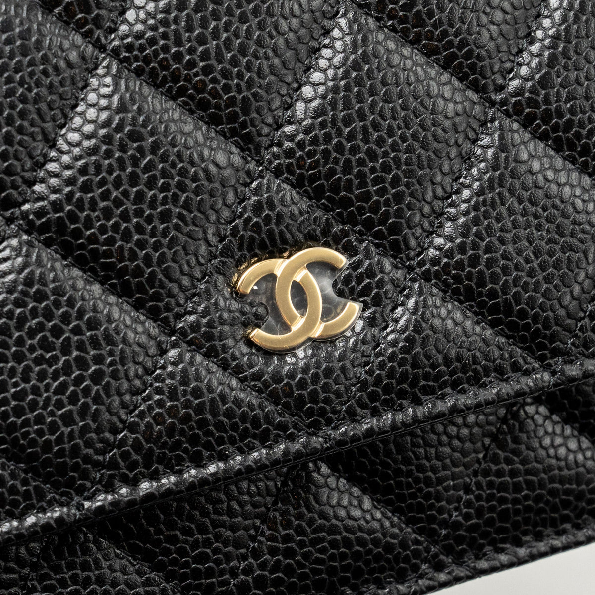 chanel-classic-wallet-on-chain-caviar-black-ghwmicrochip-copy-1